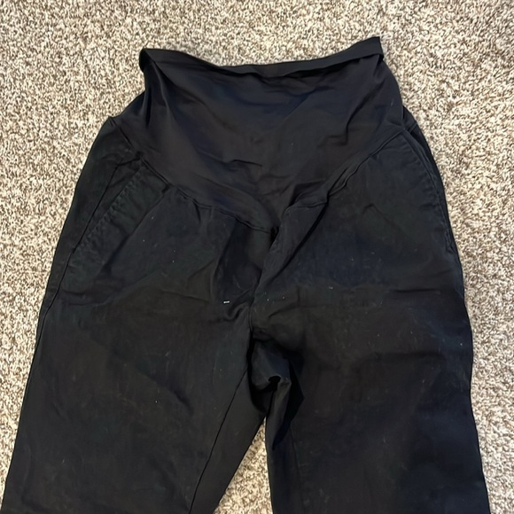 Old Navy full panel maternity pants. Black, size 6 short. EUC. Boot cut - Picture 2 of 2
